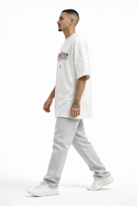 Produkt aus der limitierten CLSD Kollektion mit exklusiven Drop Design und markantem Branding. Hochwertige Verarbeitung, moderner Fit und cleanes Streetwear Statement - nur in begrenzter Stückzahl.